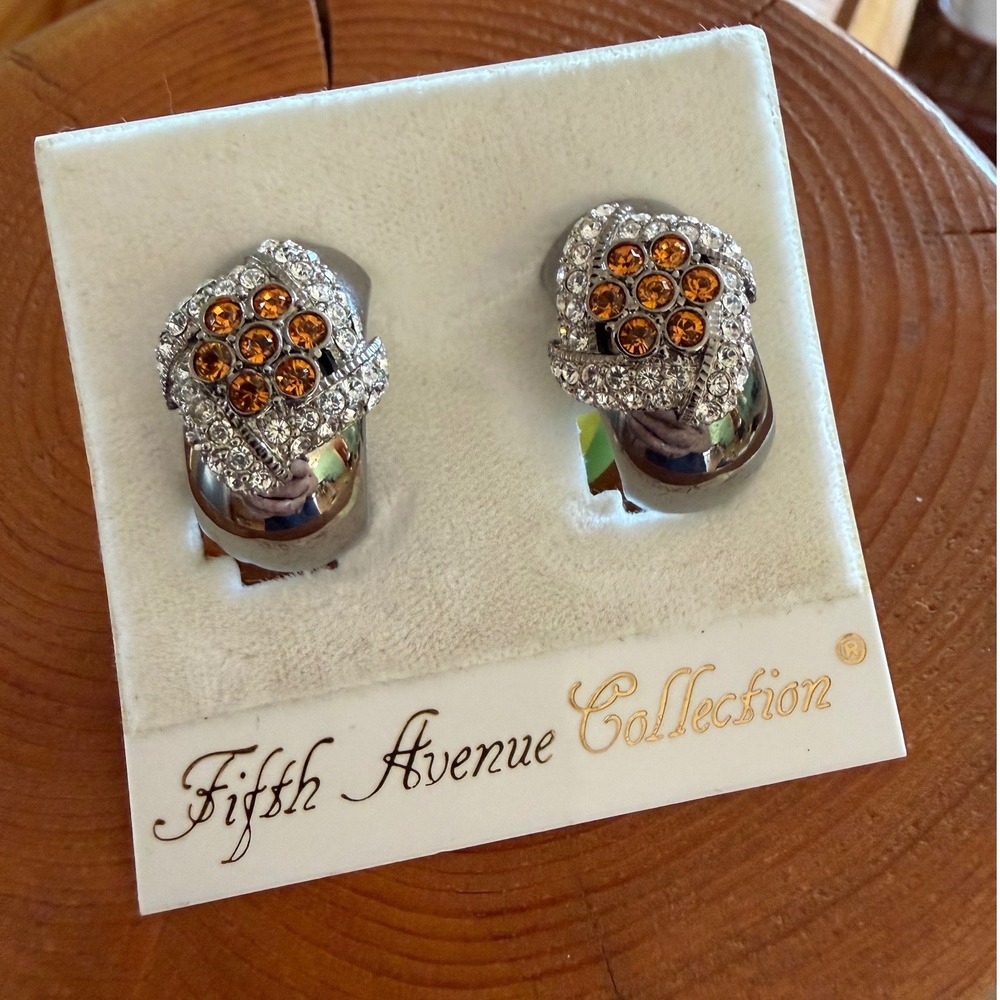 Fifth Avenue Collection Treat of Kings Swarovski Crystal Clip On Earrings Silver